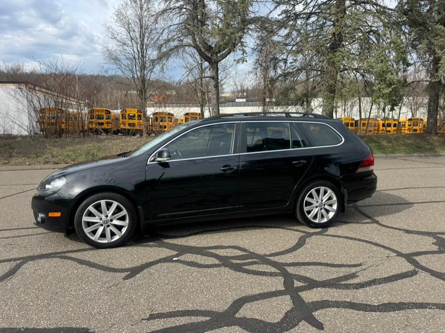 2013 Volkswagen Jetta SportWagen TDI photo
