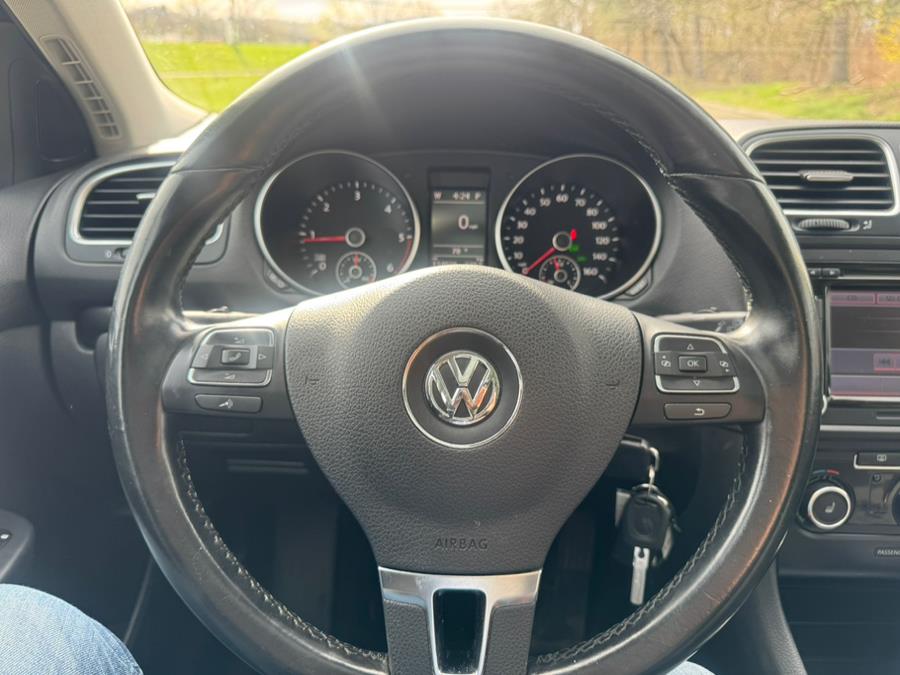 2013 Volkswagen Jetta SportWagen TDI photo