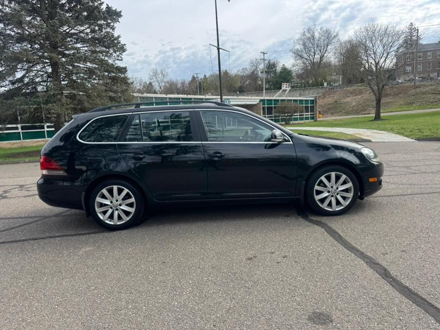 2013 Volkswagen Jetta SportWagen TDI photo