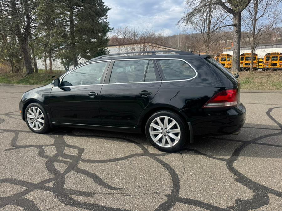 2013 Volkswagen Jetta SportWagen TDI photo