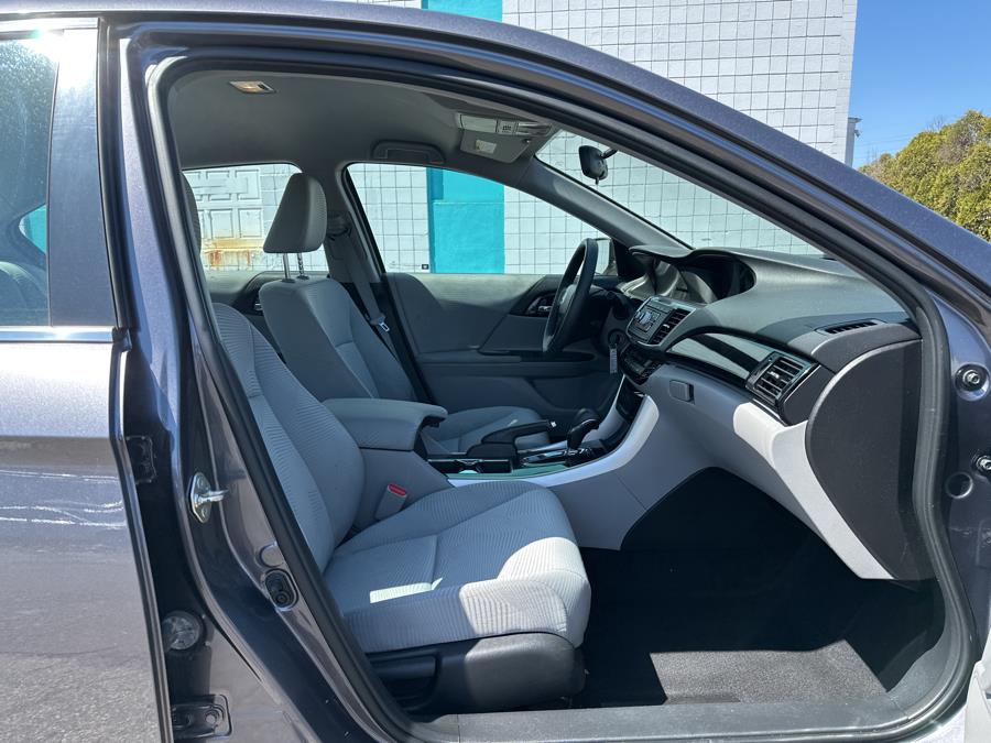 2017 Honda ACCORD SEDAN LX CVT photo