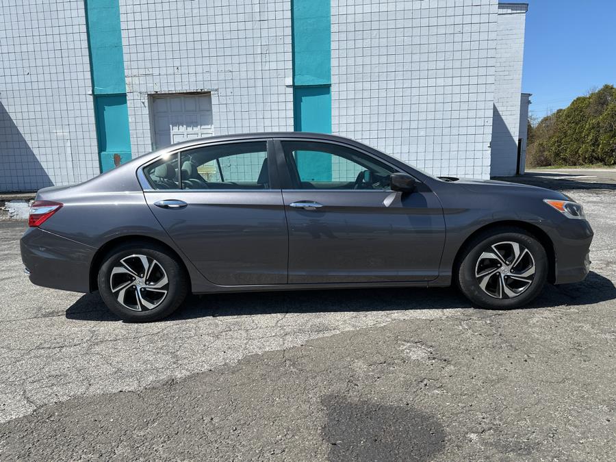 2017 Honda ACCORD SEDAN LX CVT photo