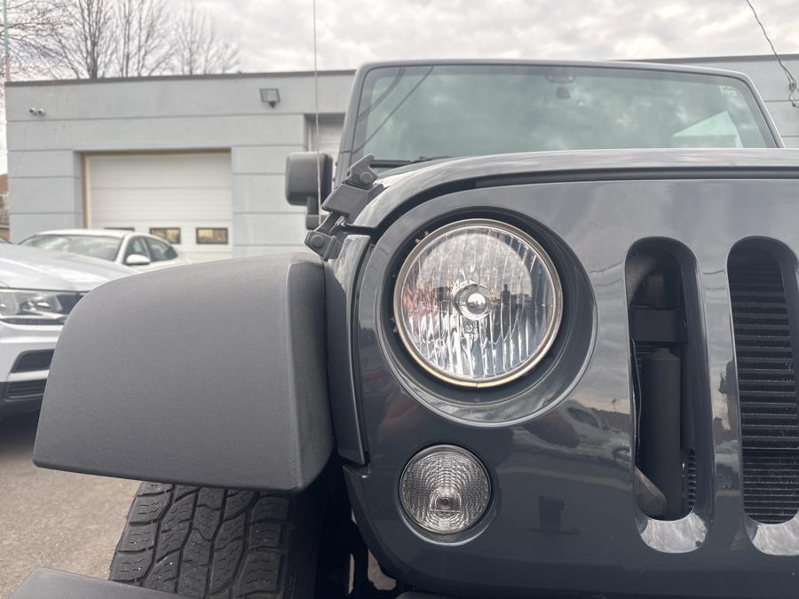 2016 Jeep Wrangler Unlimited 4WD 4dr Sport photo