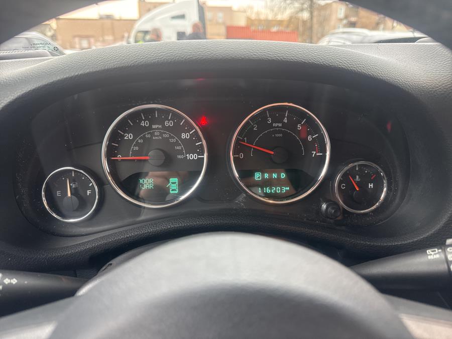 2016 Jeep Wrangler Unlimited 4WD 4dr Sport photo