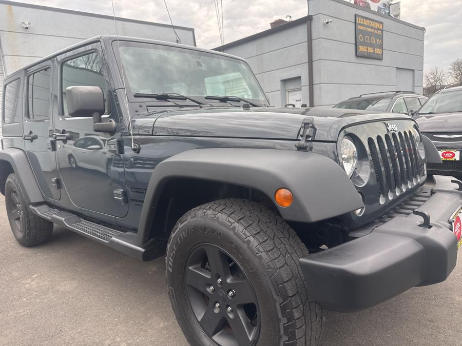 2016 Jeep Wrangler Unlimited 4WD 4dr Sport photo