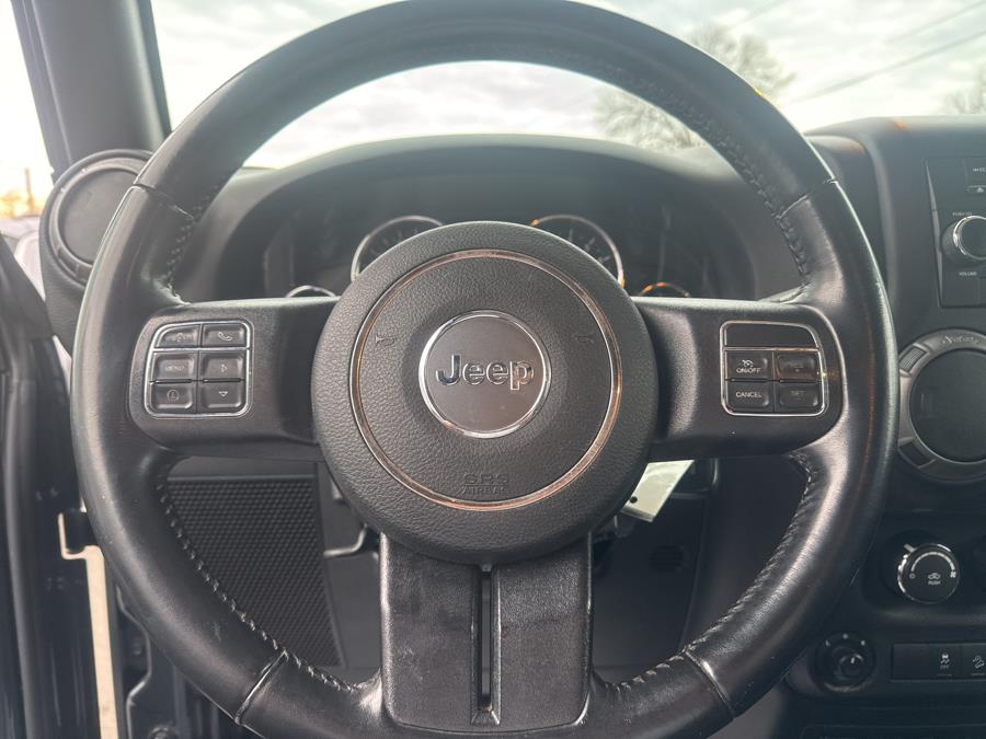 2016 Jeep Wrangler Unlimited 4WD 4dr Sport photo