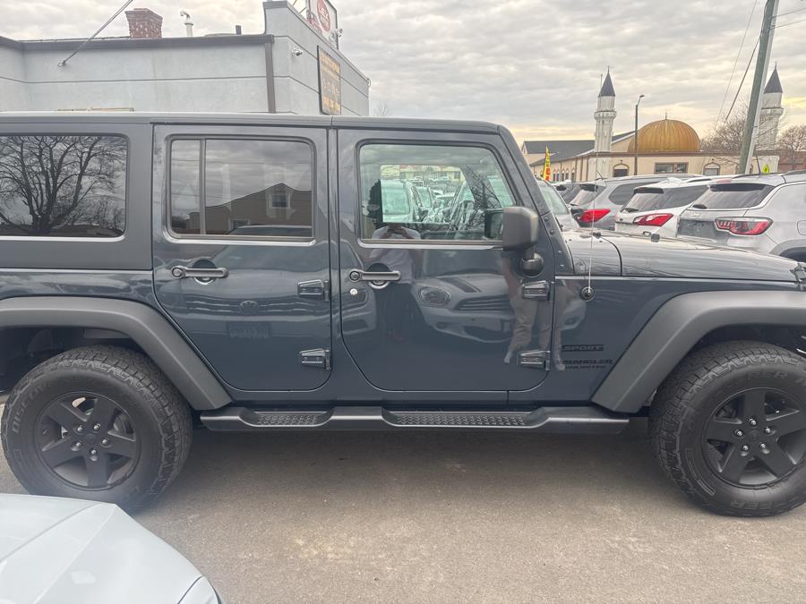 2016 Jeep Wrangler Unlimited 4WD 4dr Sport photo