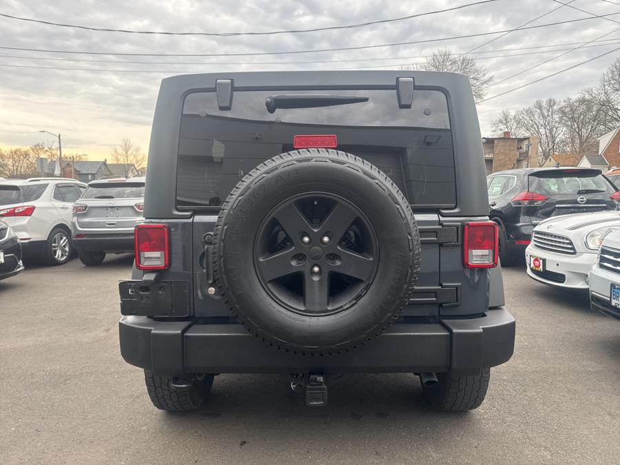 2016 Jeep Wrangler Unlimited 4WD 4dr Sport photo