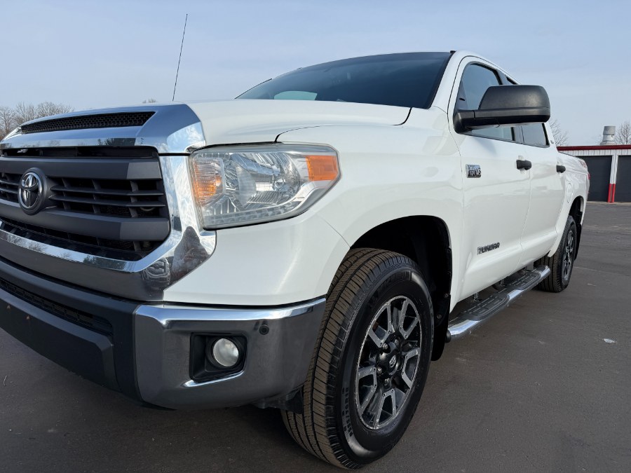 2015 Toyota Tundra 4WD Truck CrewMax 5.7L V8 6-Spd AT TRD P photo