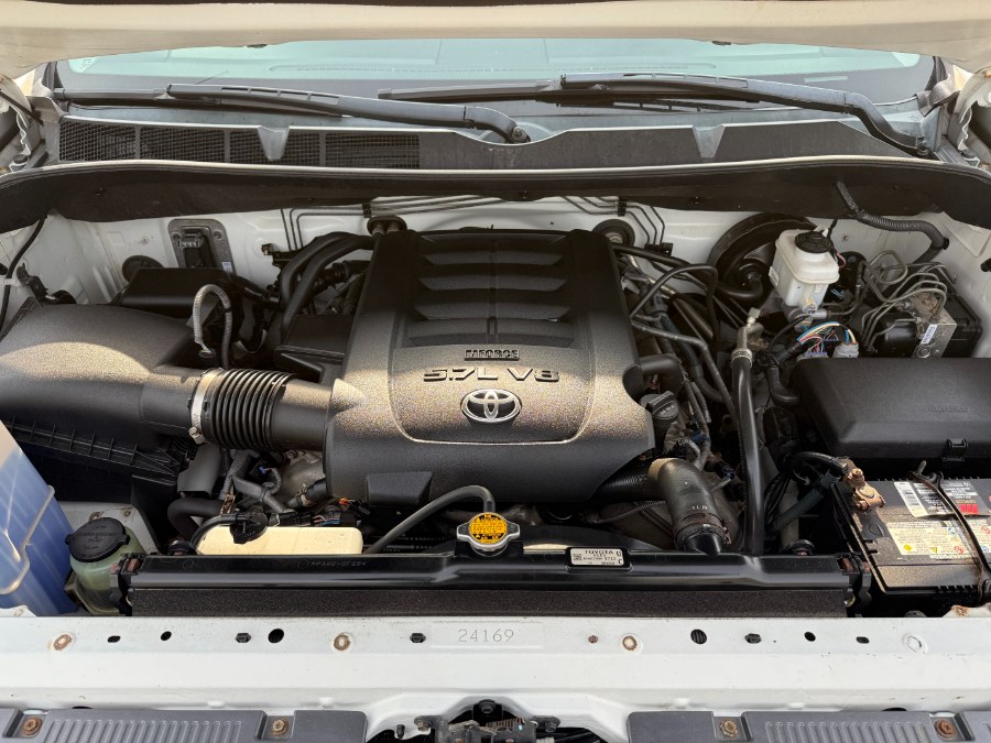 2015 Toyota Tundra 4WD Truck CrewMax 5.7L V8 6-Spd AT TRD P photo