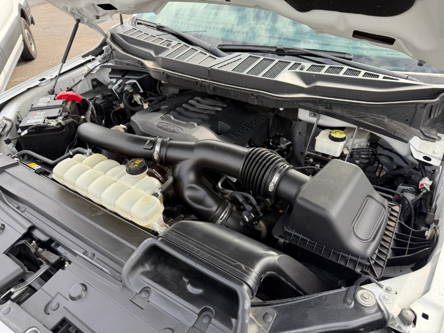2022 Ford F-150 LARIAT 4WD SuperCrew 5.5'' Box photo