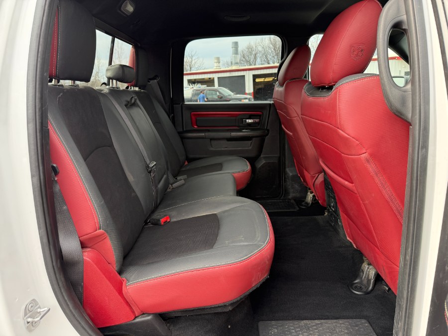 2017 RAM 1500 Rebel 4x4 Crew Cab 5''7