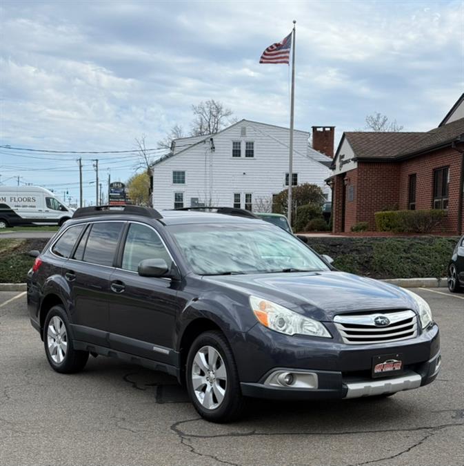 2010 Subaru Outback 2.5i Limited photo