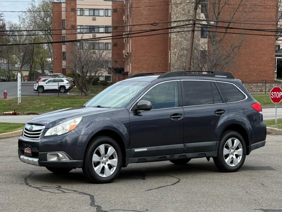 2010 Subaru Outback 2.5i Limited photo