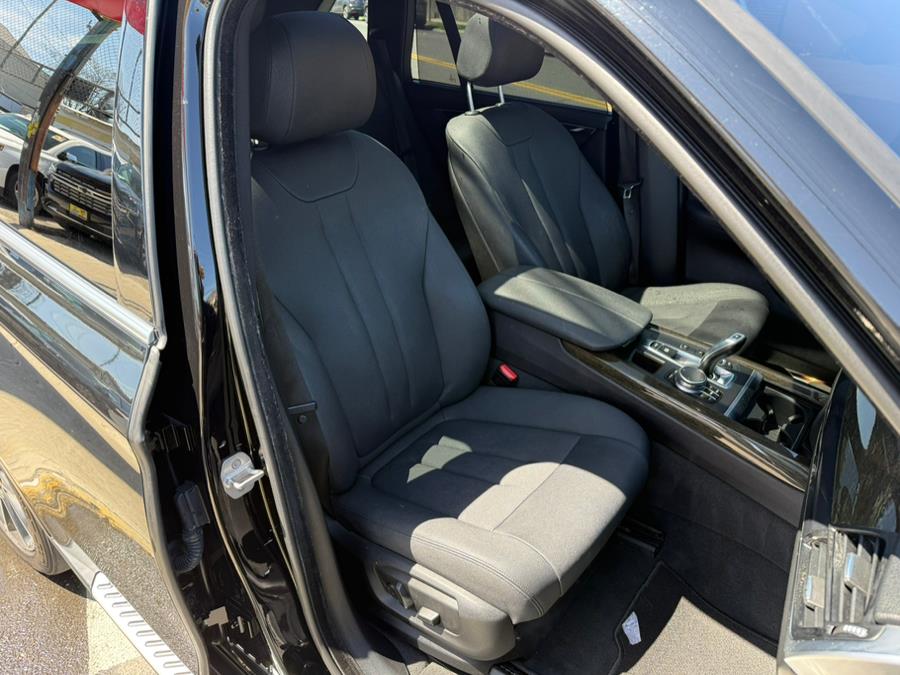 2017 BMW X5 xDrive35i Sports Activity Vehi photo