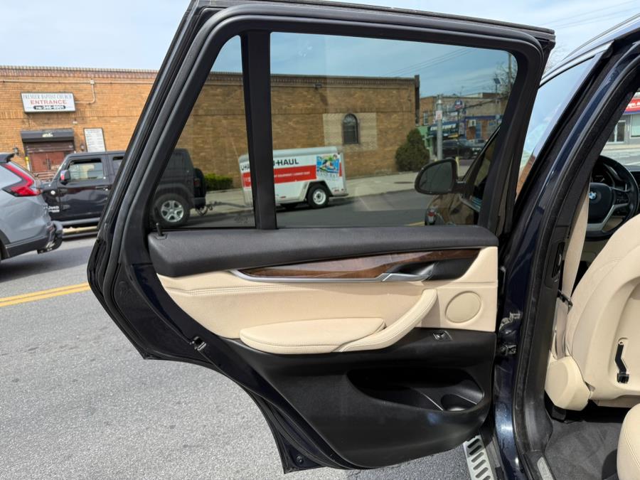 2017 BMW X5 xDrive35i Sports Activity Vehi photo