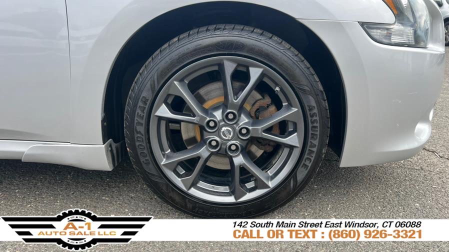 2012 Nissan Maxima 3.5 S photo
