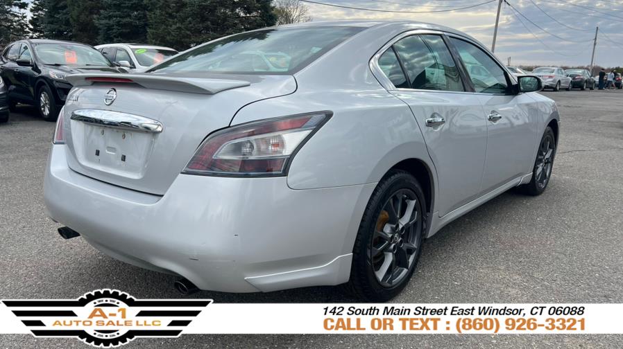 2012 Nissan Maxima 3.5 S photo