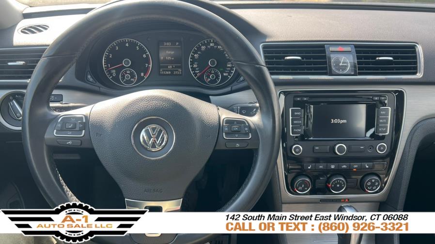 2014 Volkswagen Passat SE photo