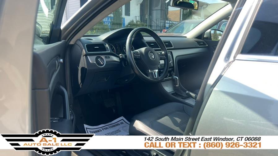 2014 Volkswagen Passat SE photo