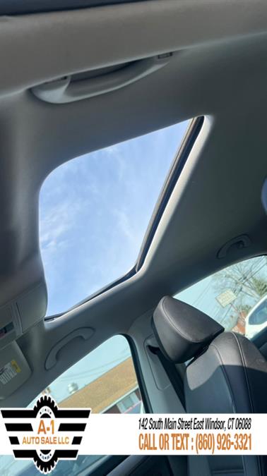 2014 Volkswagen Passat SE photo