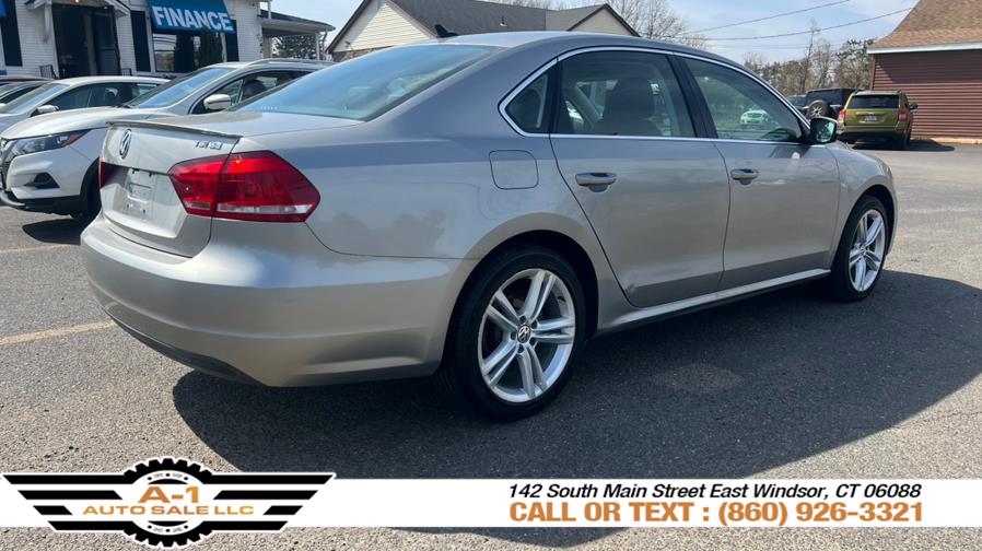 2014 Volkswagen Passat SE photo