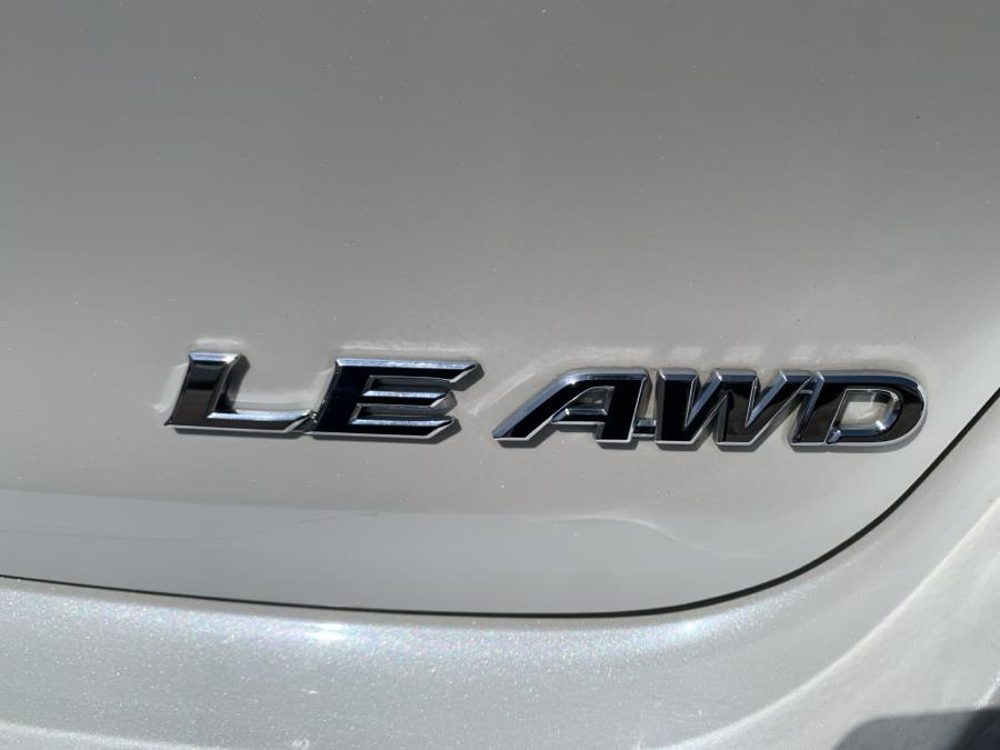 2013 Toyota Venza LE photo