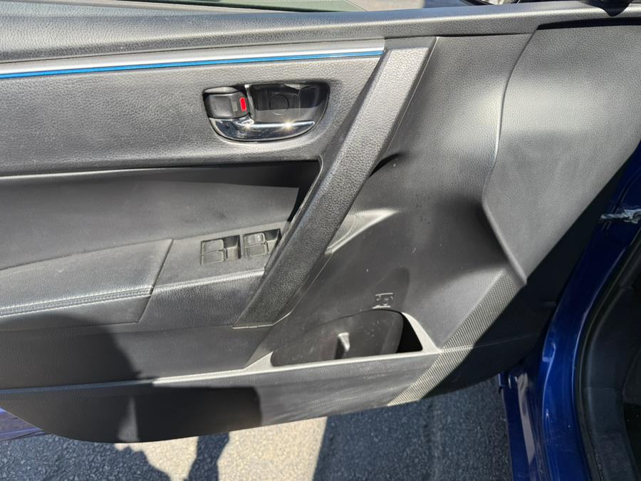 2014 Toyota Corolla L photo