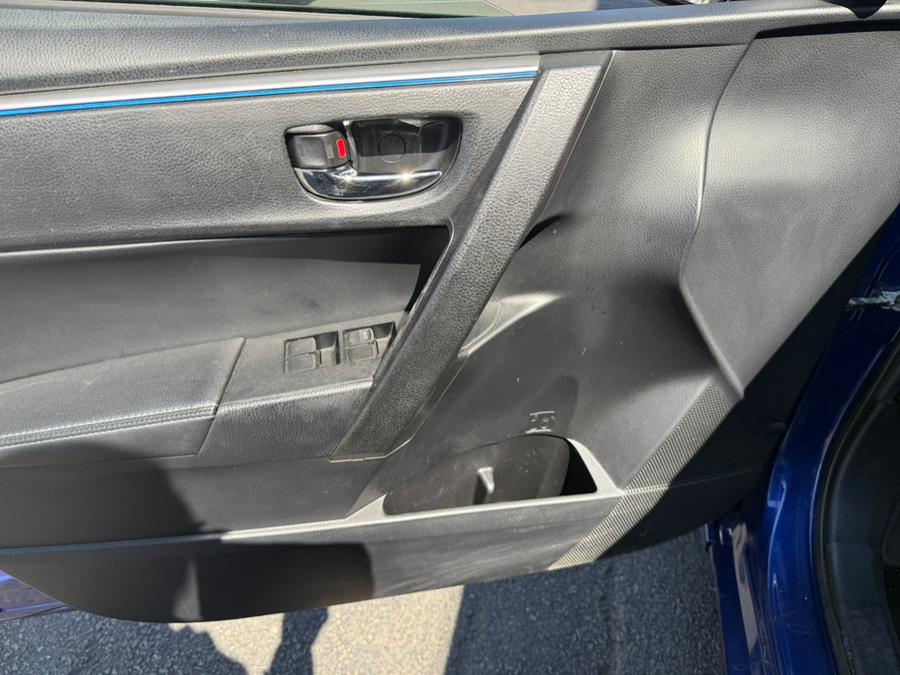 2014 Toyota Corolla L photo