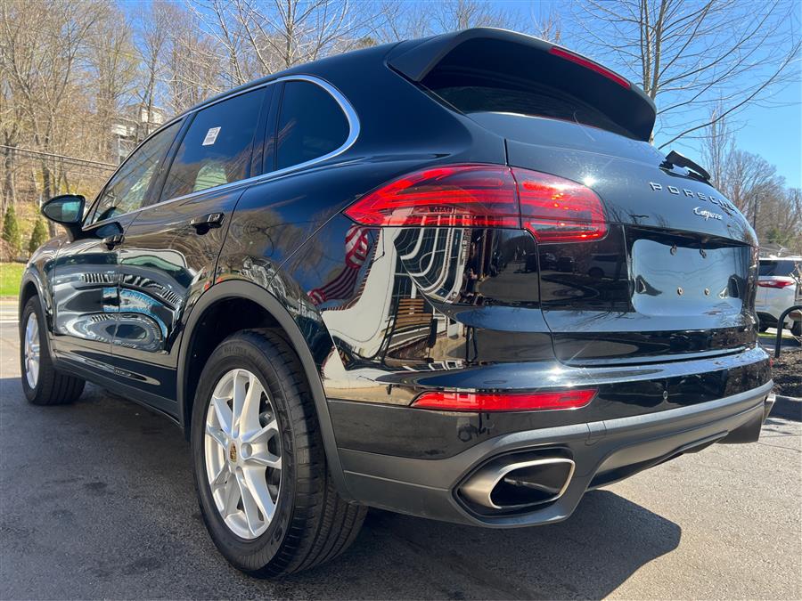 2016 Porsche Cayenne AWD 4dr photo