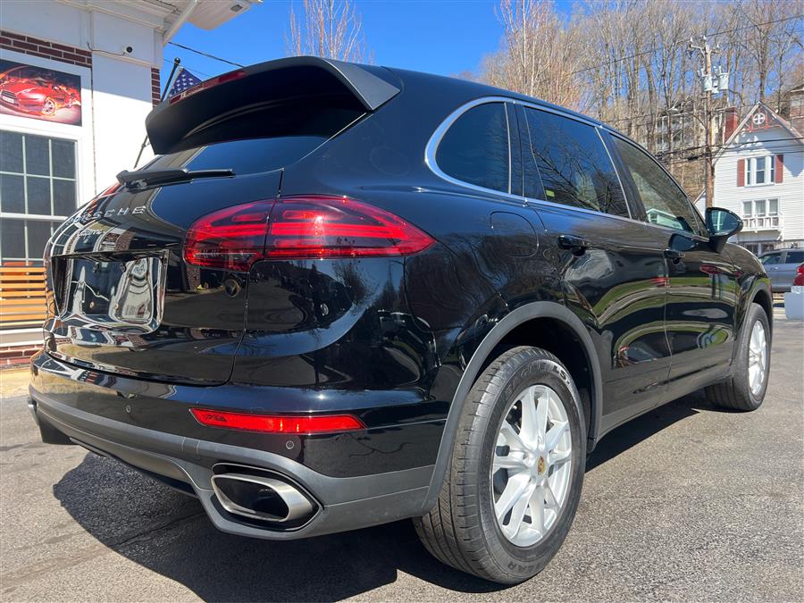 2016 Porsche Cayenne AWD 4dr photo