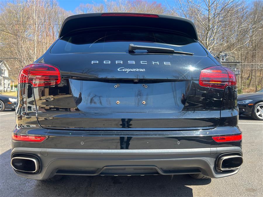 2016 Porsche Cayenne AWD 4dr photo