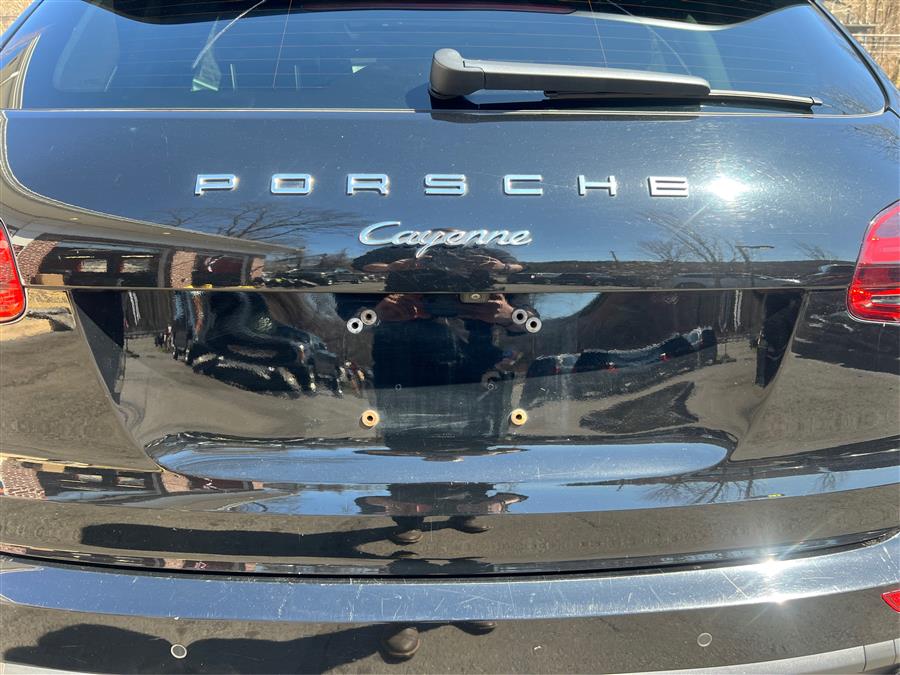 2016 Porsche Cayenne AWD 4dr photo