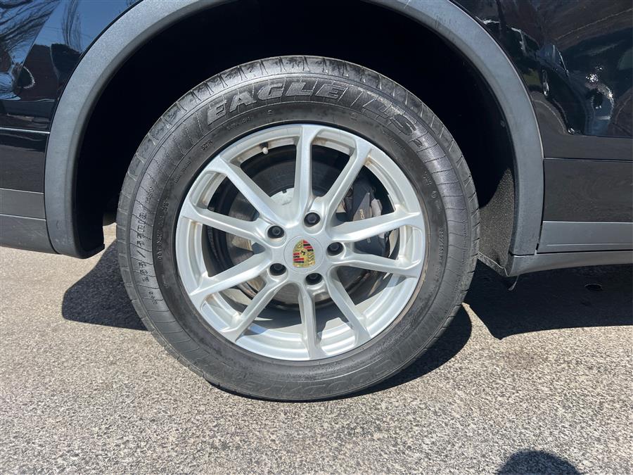 2016 Porsche Cayenne AWD 4dr photo