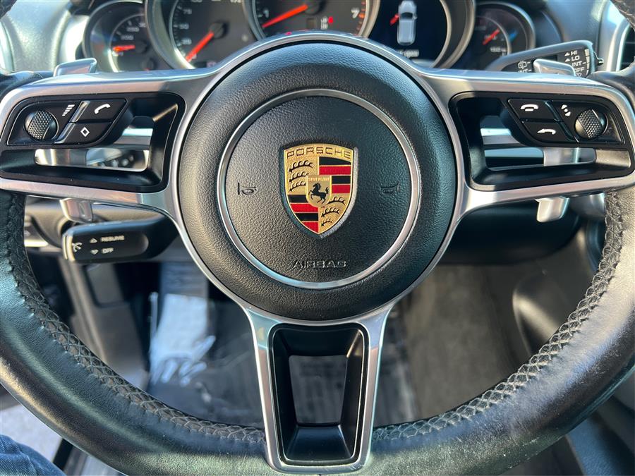 2016 Porsche Cayenne AWD 4dr photo