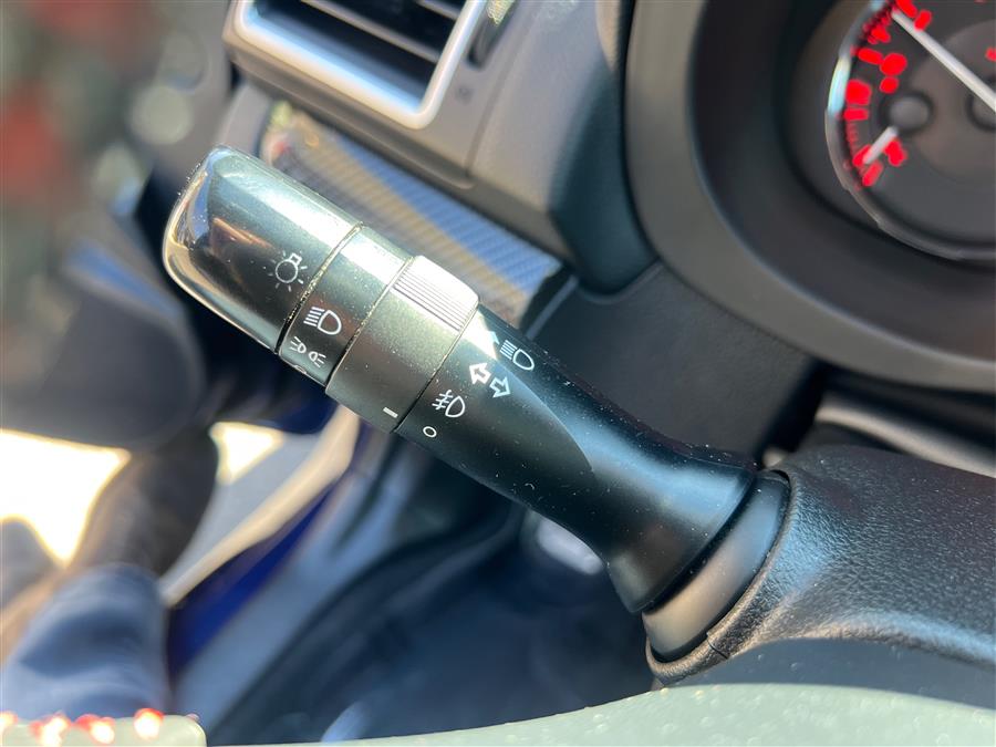 2016 Subaru WRX 4dr Sdn Man Premium photo