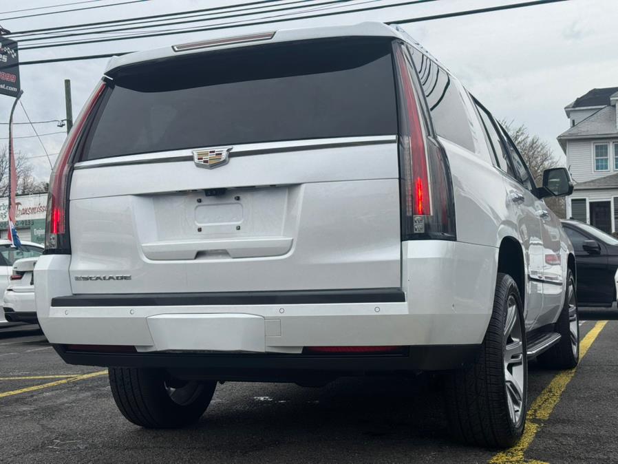 2019 Cadillac Escalade 4WD 4dr Luxury photo
