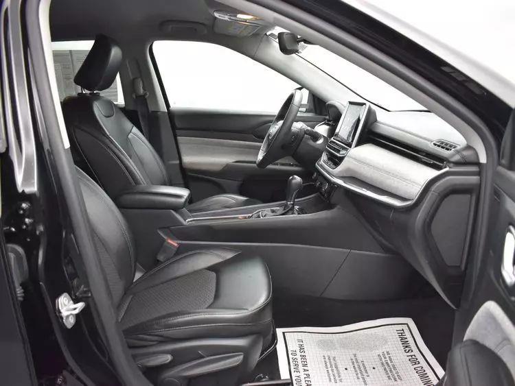 2022 Jeep Compass Latitude Sport Utility 4D photo