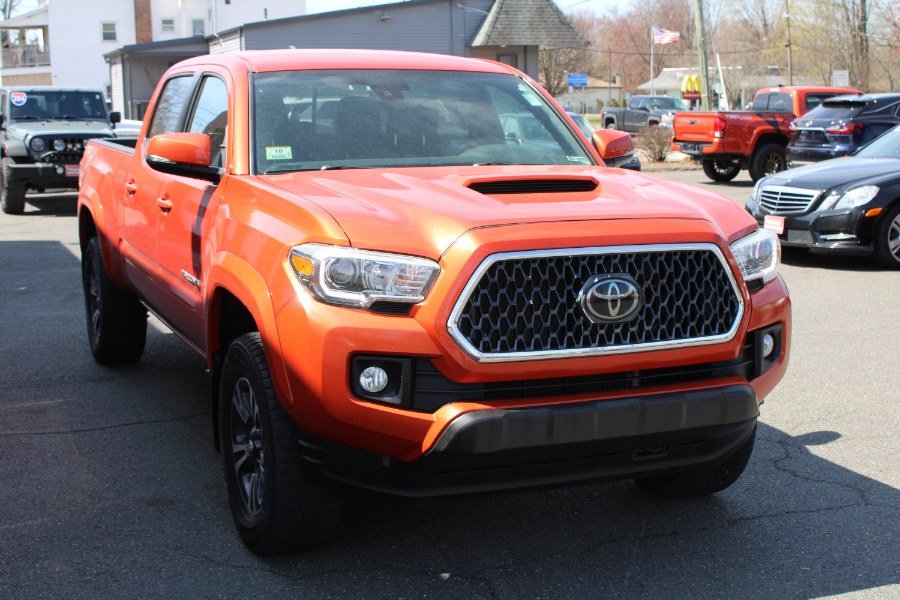 2018 Toyota Tacoma TRD Sport Double Cab 6'' Bed V photo