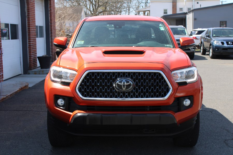 2018 Toyota Tacoma TRD Sport Double Cab 6'' Bed V photo