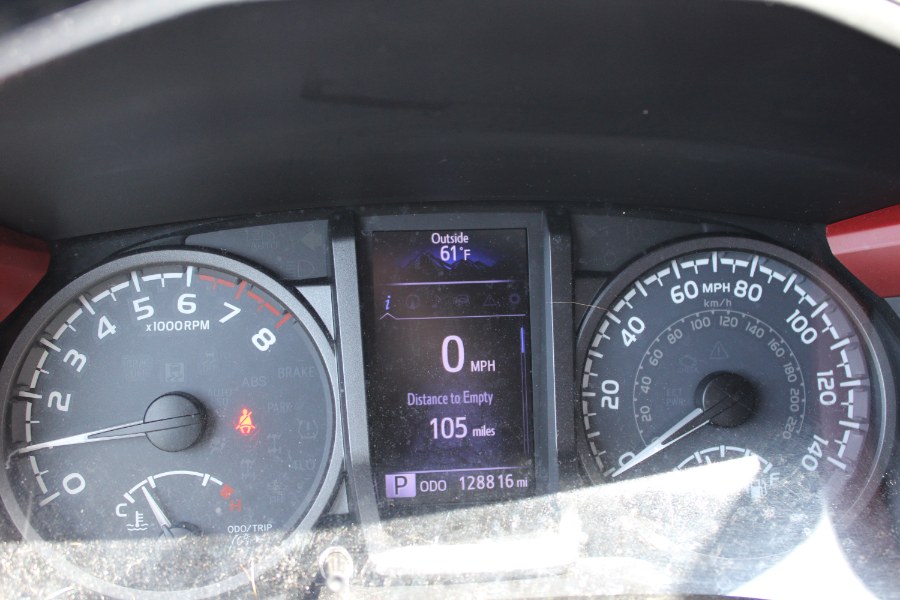 2018 Toyota Tacoma TRD Sport Double Cab 6'' Bed V photo