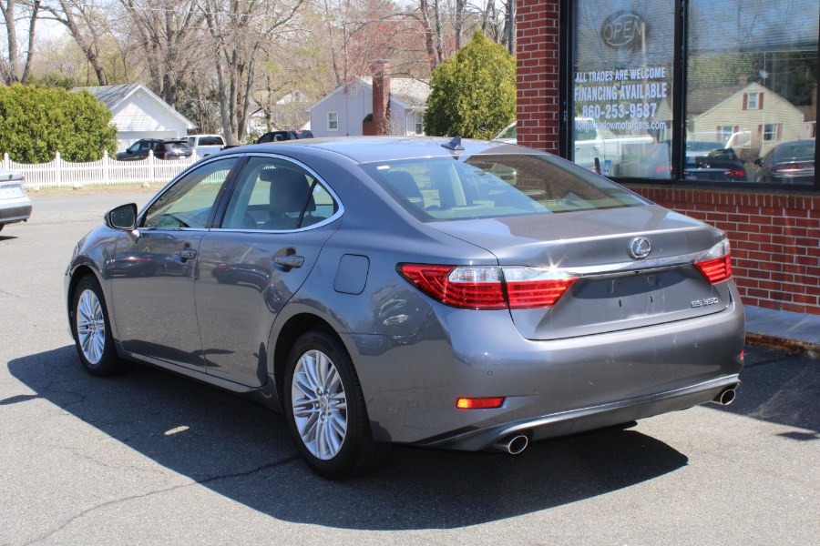 2013 Lexus ES 350 photo