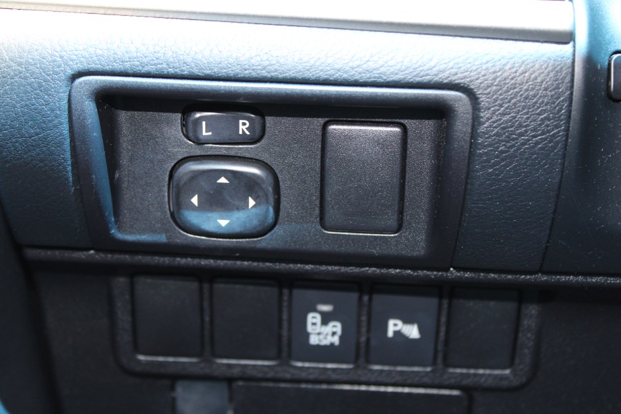 2013 Lexus ES 350 photo