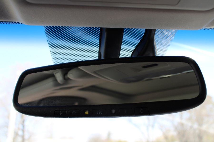 2013 Lexus ES 350 photo