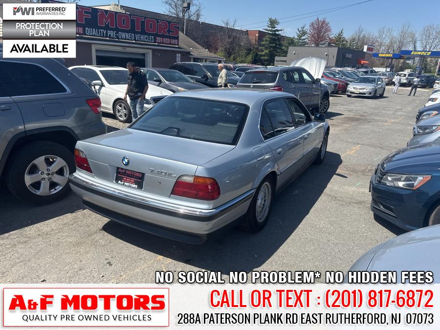 1995 BMW 7-Series 740iL photo