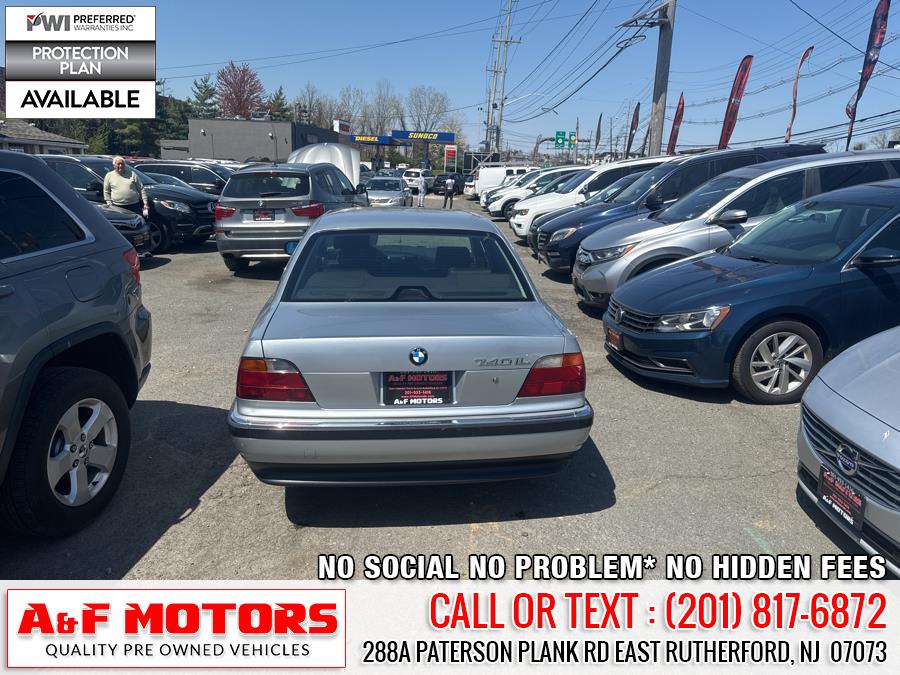 1995 BMW 7-Series 740iL photo