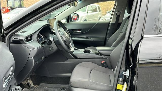 2021 Toyota Venza LE photo