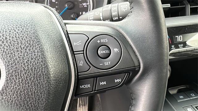 2021 Toyota Venza LE photo