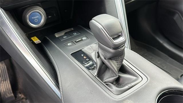 2021 Toyota Venza LE photo