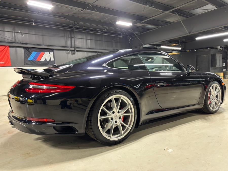 2017 Porsche 911 Carrera S Coupe photo